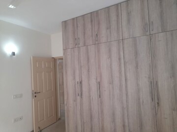 Bathroom in 3 BHK Apartment at Emaar MGF Emerald Hills, Sector 65 – for Rent