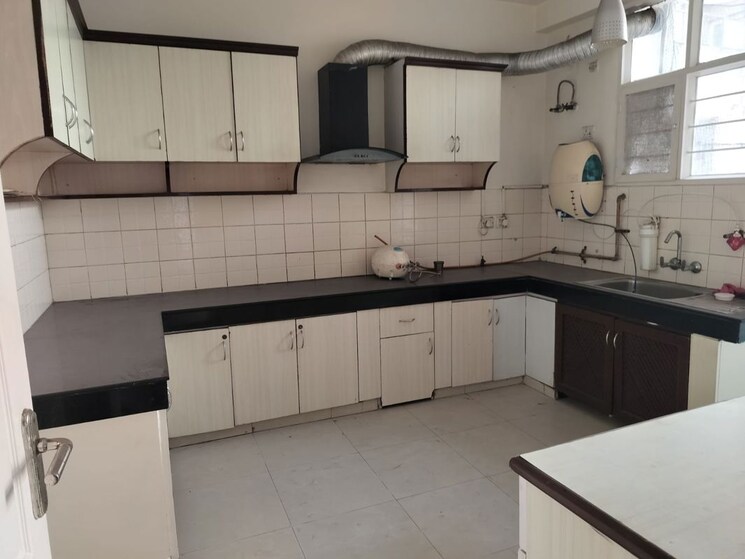 Kitchen, eldeco-ananda 3.5 Bedroom 2200 Sq.Ft. Apartment In Sector 48 Noida 9813372