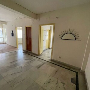 Room in 2 BHK Apartment at Vaishnavi Garden, Joka – for Rent