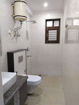 Bathroom in 2 BHK Builder Floor at Ansal Plaza Sector-23, Sector 23 – for Rent