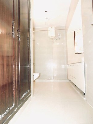 Building Lobby in 5 BHK Villa at Sainik Farm – for Rent