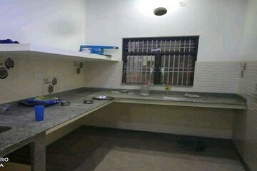 Kitchen in 3 BHK Builder Floor at Sector 18 – for Rent