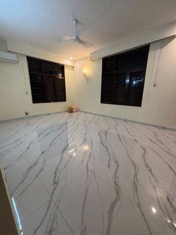 Bedroom in 5 BHK Villa at Sainik Farm – for Rent