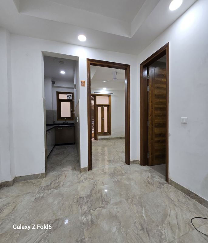 2 BHK + Servant Room Builder Floor For Rent in Chattarpur