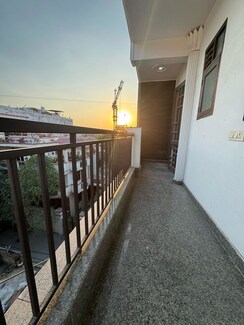 2 BHK + Servant Room Builder Floor For Rent in Chattarpur