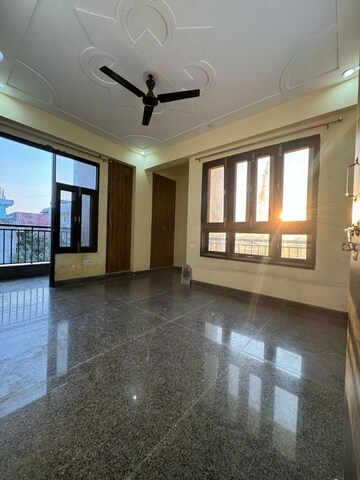 Living Room in 2 BHK Builder Floor at Chattarpur – for Rent