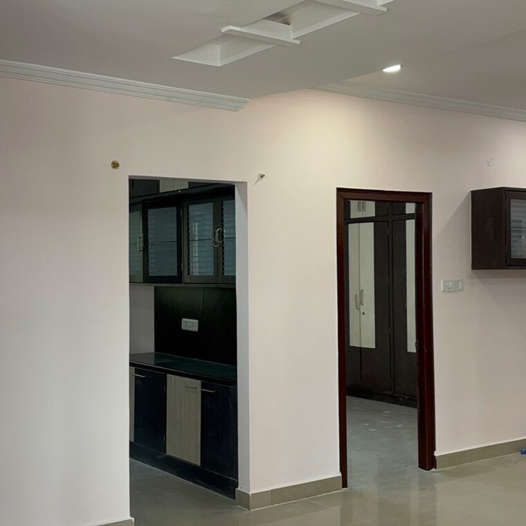 Room, madhapur Commercial Office Space 1450 Sq.Ft. In Madhapur Hyderabad 9813456