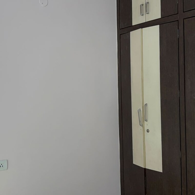 Room, madhapur Commercial Office Space 1450 Sq.Ft. In Madhapur Hyderabad 9813456
