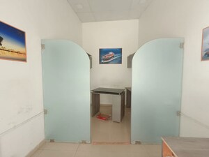  Office Space For Rent in Malad West