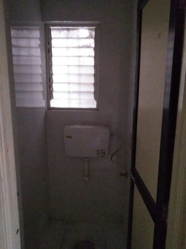 Bathroom, vadgaon budruk 1 Bedroom 625 Sq.Ft. Builder Floor In Vadgaon Budruk Pune 9813465
