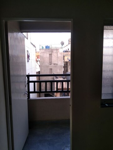 Room in 1 BHK Builder Floor at Vadgaon Budruk – for Rent