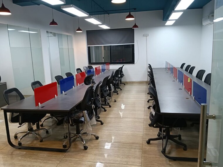 Team Area, sector 63 Commercial Office Space 1600 Sq.Ft. In Sector 63 Noida 9813478