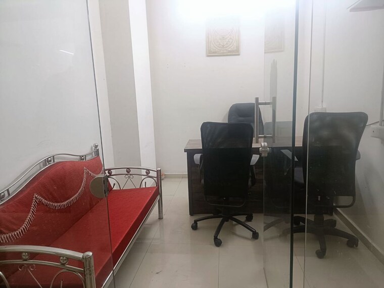 Team Area, malad west Commercial Office Space 174 Sq.Ft. In Malad West Mumbai 9780604