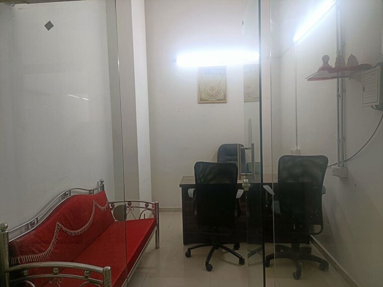 Team Area, malad west Commercial Office Space 174 Sq.Ft. In Malad West Mumbai 9780604