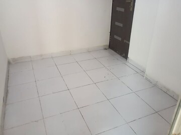 Room in 3.5 BHK Apartment at Gaur Sportswood, Sector 79 – for Rent