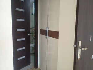 Building Lobby in 3.5 BHK Apartment at Gaur Sportswood, Sector 79 – for Rent