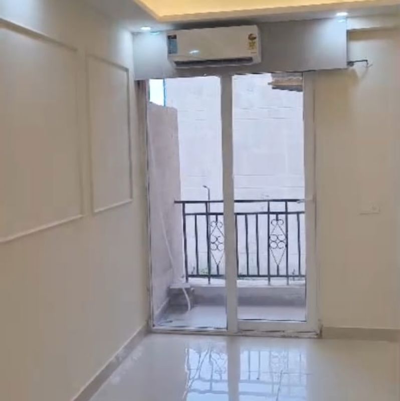 2 BHK + Extra Room Apartment For Rent in Signature Global Prime