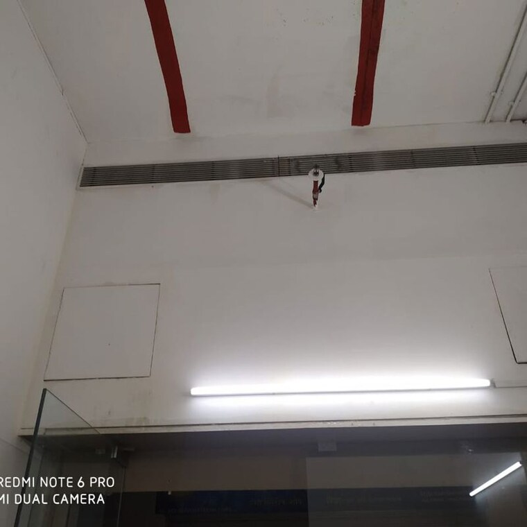 Team Area, malad west Commercial Office Space 180 Sq.Ft. In Malad West Mumbai 9778823