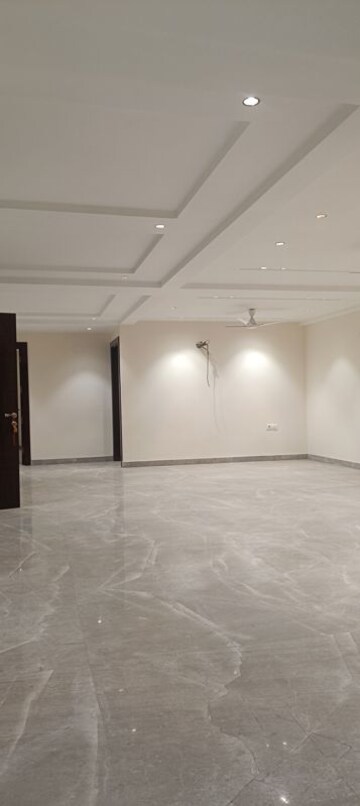 4 BHK Builder Floor For Sale in Agcr Enclave