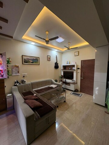 Team Area in 3 BHK Apartment at Viceroy Savana, Kandivali East – for Rent