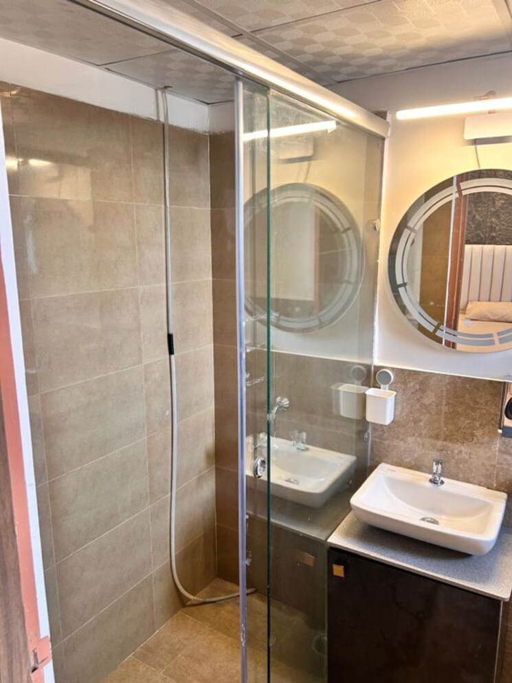 Bathroom, suncity-avenue-76 2 Bedroom 582 Sq.Ft. Apartment In Sector 76 Gurgaon 9813561