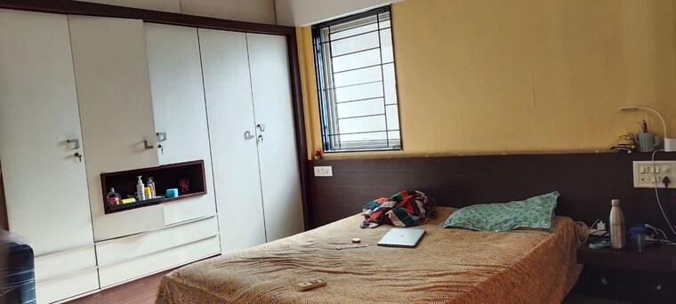 Room, magarpatta-sylvania 2 Bedroom 1200 Sq.Ft. Apartment In Hadapsar Pune 9813562