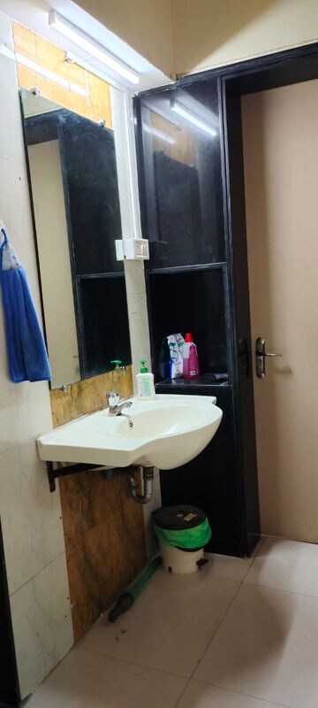 2 BHK Apartment For Rent in Magarpatta Sylvania, Hadapsar