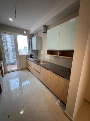 Room in 3 BHK Apartment at The Ananta Aspire, Utrathiya – for Sale