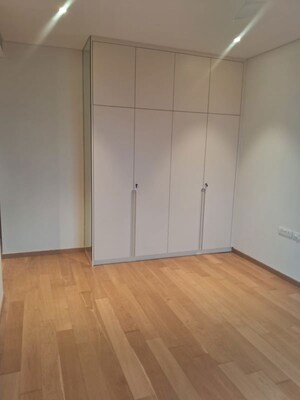 Room in 4 BHK Apartment at Embassy Lake Terrace, Hebbal – for Rent