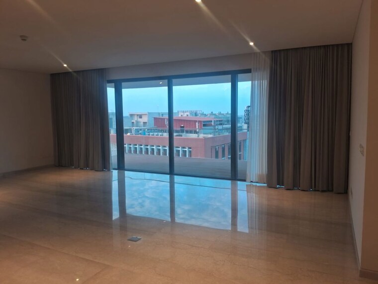 Room, embassy-lake-terrace 4 Bedroom 4440 Sq.Ft. Apartment In Hebbal Bangalore 9813579