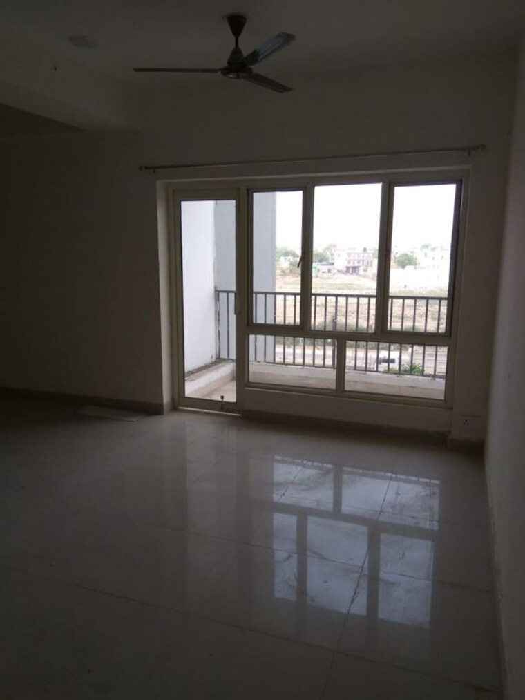 Room, panchsheel-greens-ii 2 Bedroom 915 Sq.Ft. Apartment In Sector 16 Greater Noida Greater Noida 9813610