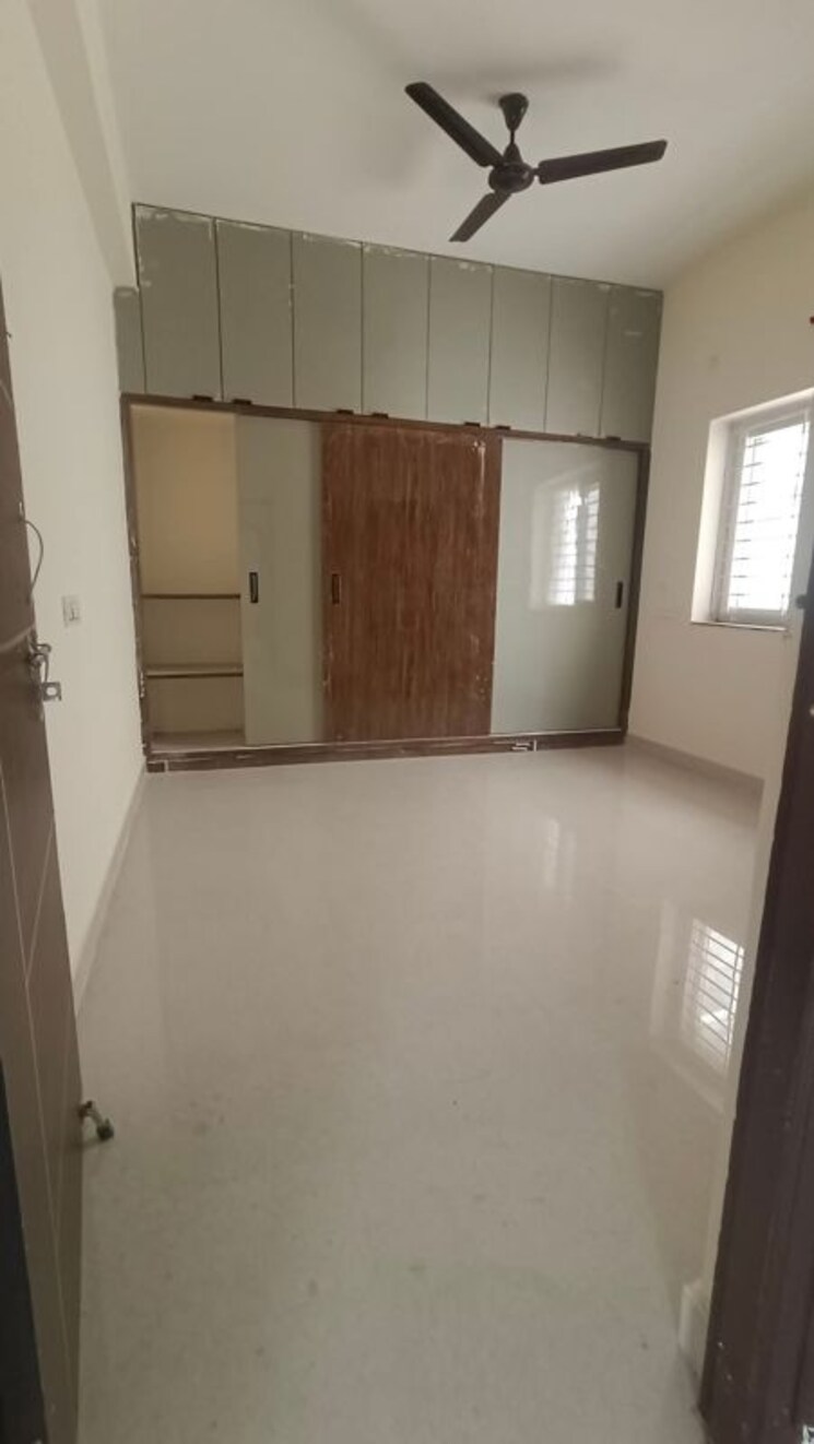 Room, kondapur 2 Bedroom 1150 Sq.Ft. Apartment In Kondapur Hyderabad 9813622