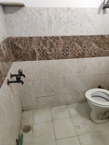 Bathroom in Studio Apartment at RWA Apartments Sector 29, Sector 29 – for Rent