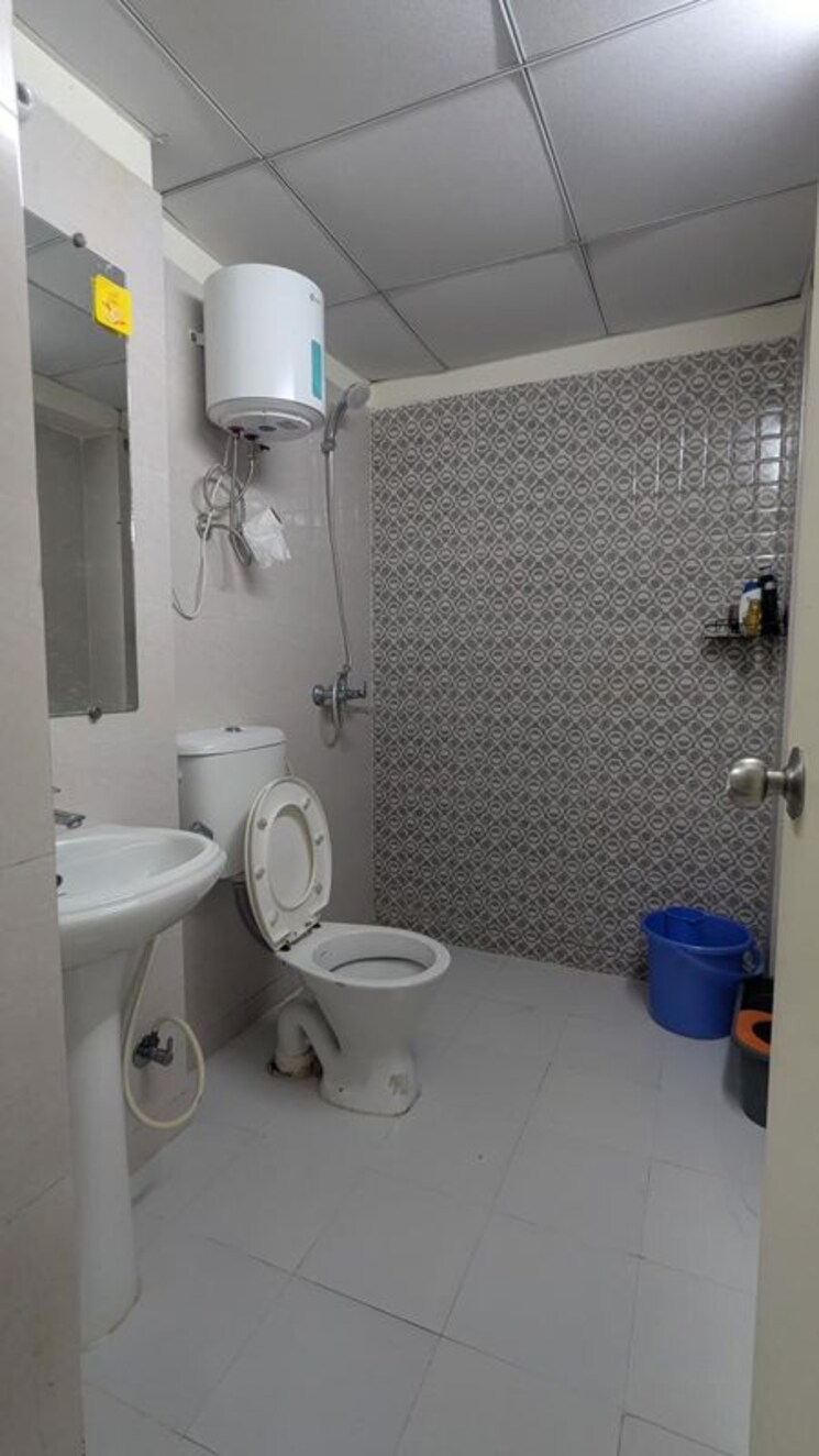 Bathroom, gaur-city-7th-avenue 2 Bedroom 1105 Sq.Ft. Apartment In Sector 4 Greater Noida Greater Noida 9813632