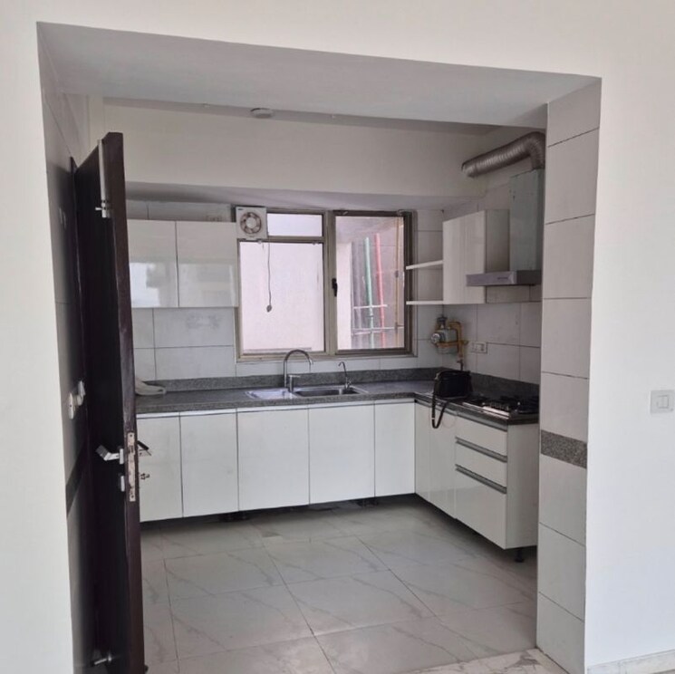 Kitchen, tata-primanti-tower-residences 3 Bedroom 2550 Sq.Ft. Apartment In Dhani Gurgaon 9813633