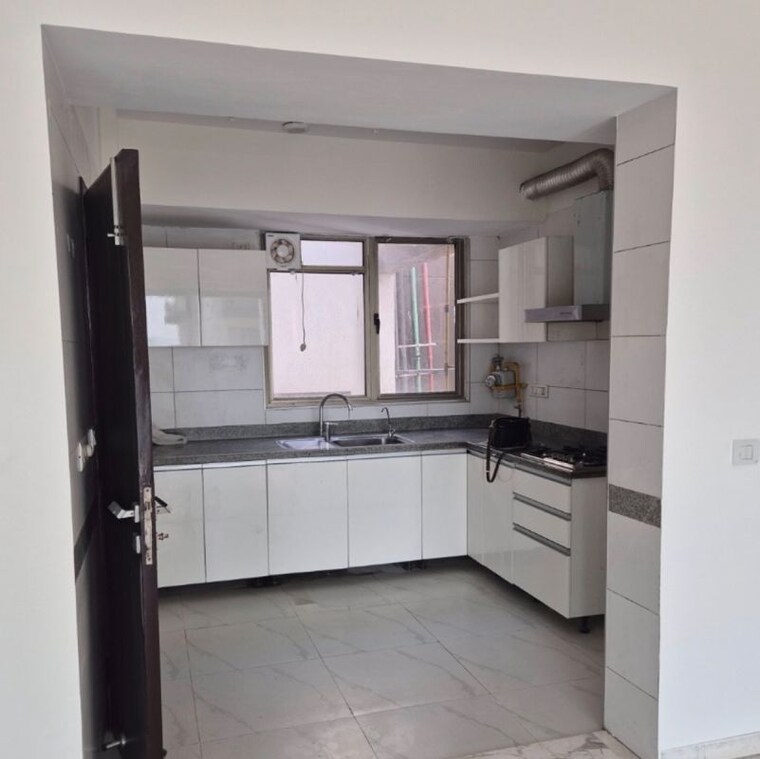 Kitchen, tata-primanti-tower-residences 3 Bedroom 2550 Sq.Ft. Apartment In Dhani Gurgaon 9813633