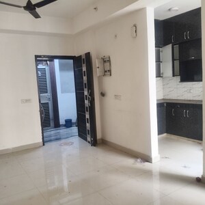 Room in 3 BHK Apartment at Gaur City-2, Gaur City 2 – for Rent