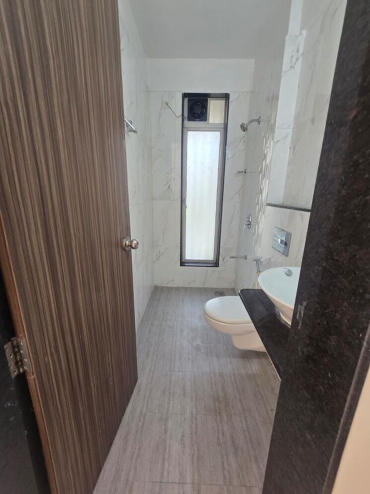 Bathroom, vasant-fiona 3 Bedroom 1000 Sq.Ft. Apartment In Pokhran Road No Two Thane 9813556