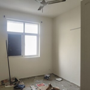 Room in 2 BHK Apartment at Mahagun Mywoods, Sector 16c Greater Noida – for Rent