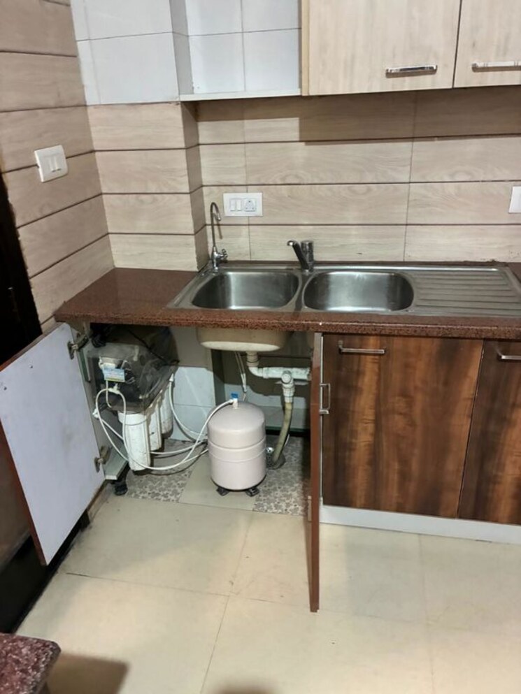 Team Area, sushant-lok-2 3 Bedroom 300 Sq.Ft. Builder Floor In Sector 57 Gurgaon 9813646