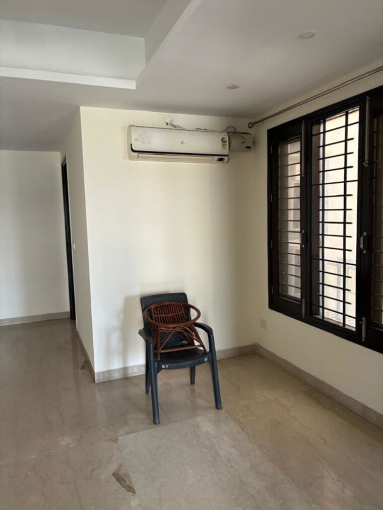 Room, sushant-lok-2 3 Bedroom 300 Sq.Ft. Builder Floor In Sector 57 Gurgaon 9813646