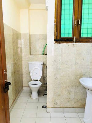 Bathroom in 2 BHK Builder Floor at Ansal Sushant Floors, Sushant Lok ii – for Rent