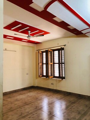 Room in 2 BHK Builder Floor at Ansal Sushant Floors, Sushant Lok ii – for Rent
