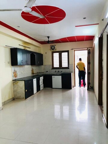 Building Lobby in 2 BHK Builder Floor at Ansal Sushant Floors, Sushant Lok ii – for Rent