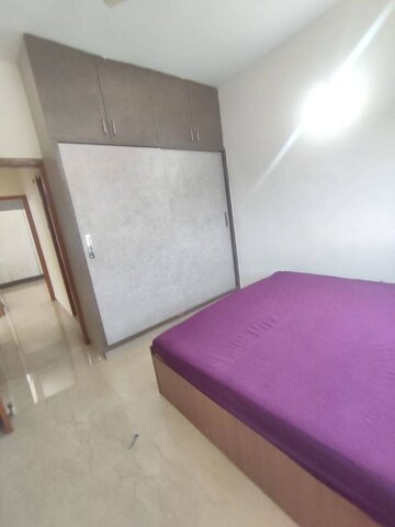 Room in 3 BHK Apartment at Kondapur – for Rent