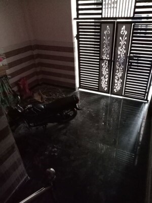 Parking in 2 BHK Builder Floor at Kamalpur – for Sale