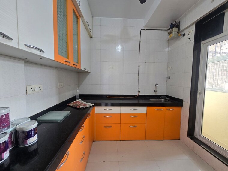 Kitchen, vasant-fiona 3 Bedroom 1000 Sq.Ft. Apartment In Pokhran Road No Two Thane 9813680