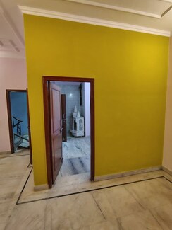 3 BHK + Pooja Room Builder Floor For Rent in Ardee City