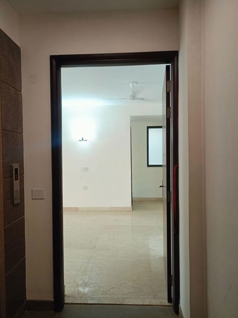 Room, adani-samsara 3 Bedroom 300 Sq.Ft. Apartment In Sector 60 Gurgaon 9813698