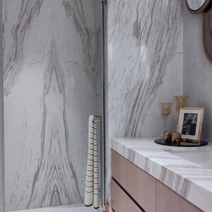 Bathroom in 4 BHK Apartment at Lodha The Park, Century Mills – for Sale